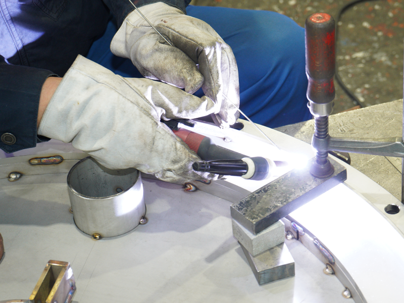 有限会社島津｜ステンレス真空容器製作フロ－例