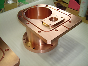 銅加工品（銅ブロックから削り出しでＣＤ）